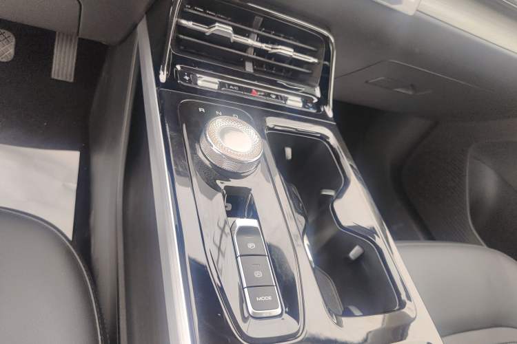 Used Wuling Xingguang 2024 Co-Creation Edition 510 Advanced Model