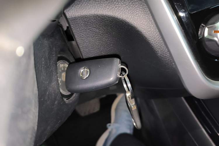 Used Nissan Tiida 2016 1.6L CVT Cool Dynamic Edition