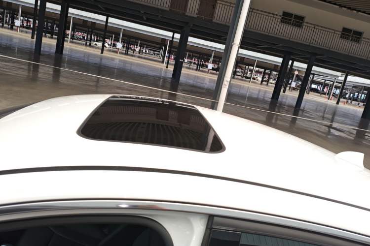 Used Hongqi H5 2022 Classic Model 1.8T Automatic Smart Connect Flagship Edition