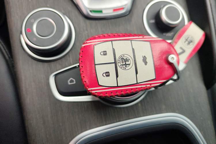 Used Alfa Romeo Giulia 2022 2.0T 280HP Ti Driving Edition