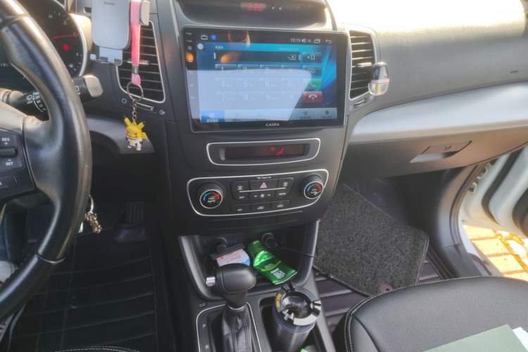 Used Kia Sorento 2013 2.4L 5-Seater Gasoline Comfort Version China IV Standard Audio And AC Panel