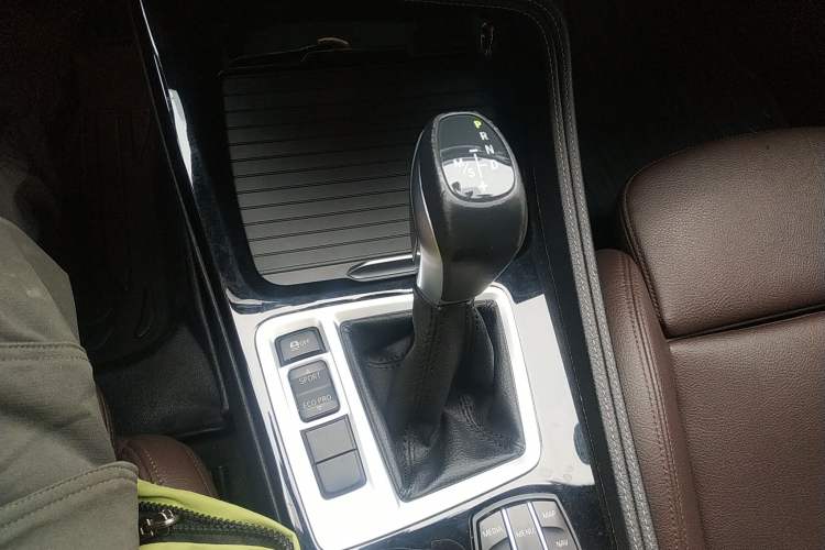 Used BMW 1 Series 2019 120i Leading Model M Sport Package Gear Lever