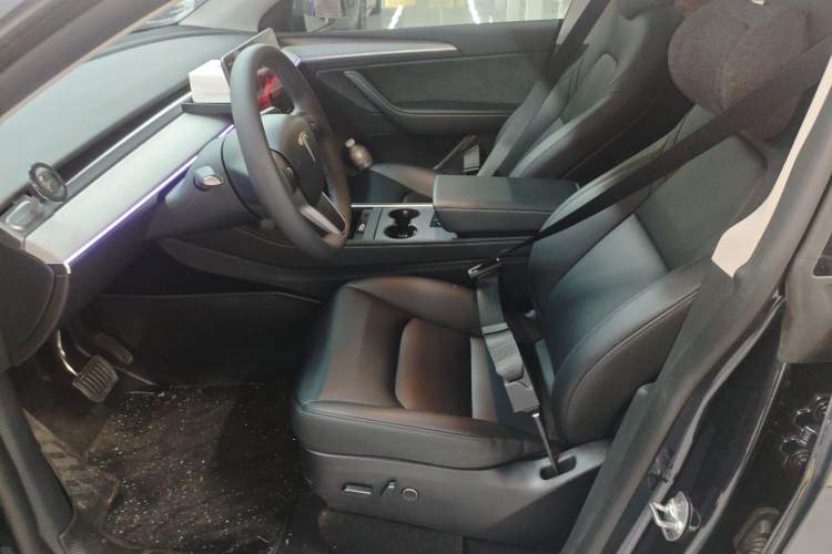 Used Tesla Model Y 2024 Rear-Wheel-Drive Version Left Front Seat