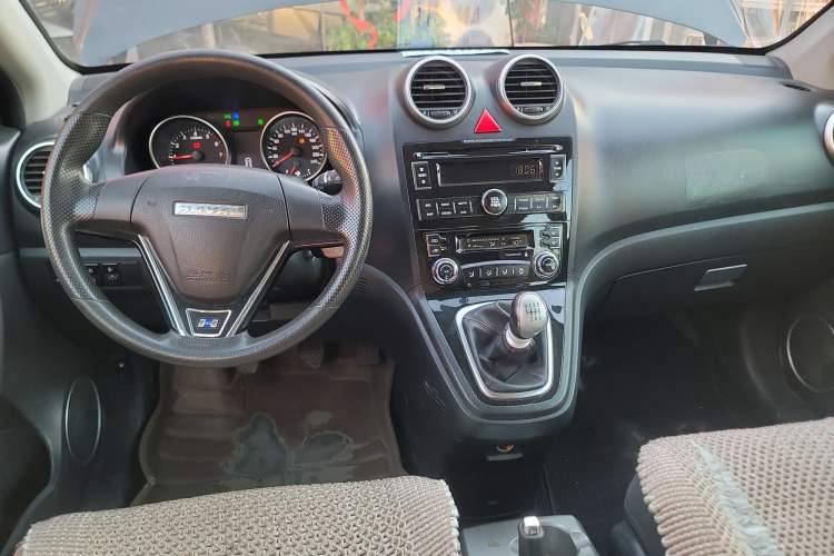 Used Haval H6 2016 Upgraded Model 1.5T Manual Two-Wheel Drive Value Edition