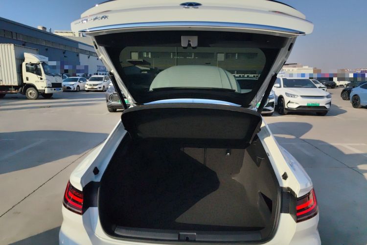 Used Volkswagen FAW-Volkswagen CC 2025 Model, Facelifted, 330TSI, Glamorous—Shared Edition Trunk