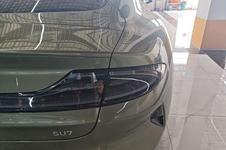 Used Xiaomi Auto SU7 2024 Rear-Drive Ultra-Long Range Advanced Pro-Level Intelligent Driving Version Exterior 3