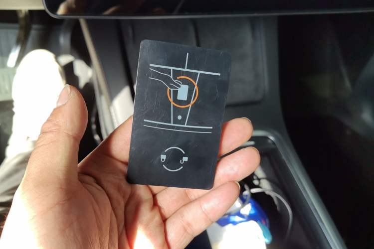 Used Tesla Model Y 2021 Long-Range All-Wheel-Drive Version