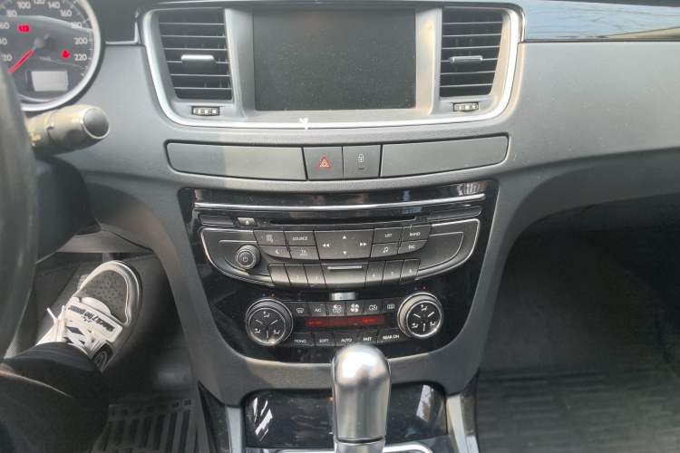 Used Peugeot 508 2011 2.3L Automatic Flagship Edition Audio And AC Panel