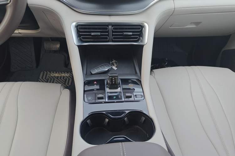 Used BYD Song PLUS New Energy 2024 Honor Edition EV 520km Premium Model
