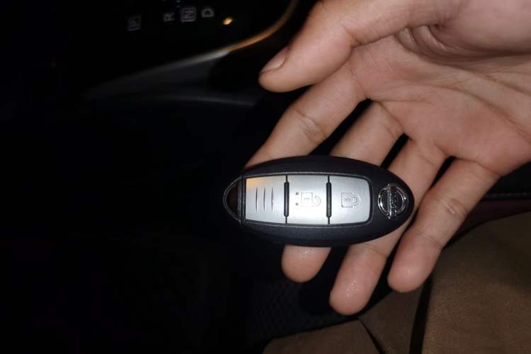 Used Nissan Qashqai 2017 2.0L CVT Luxury Edition China V Standard Vehicle Key