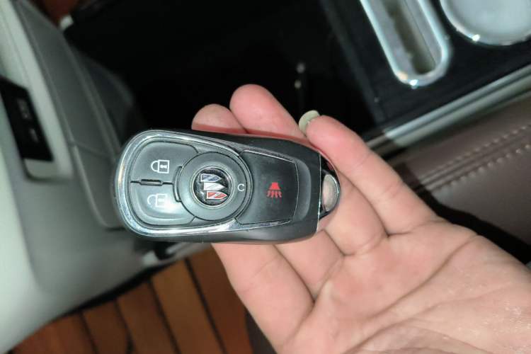 Used Buick GL8 2021 Land Cruiser Executive Class 652T Comfort Model
