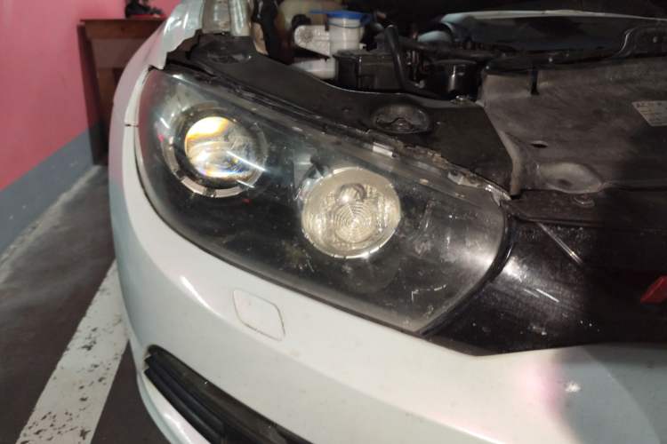 Used Volkswagen Scirocco 2011 2.0 TSI Luxury Edition Right Front Headlight