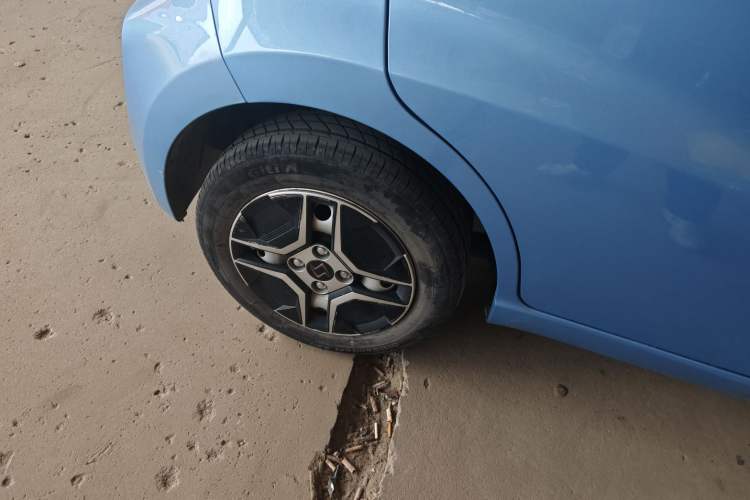 Used SOL E10X 2021 302 km Range Fashion Edition 31.4 kWh