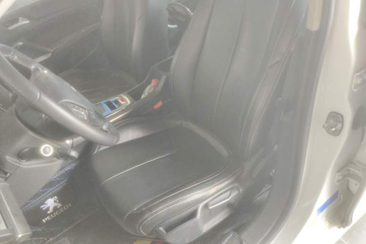 Used Peugeot 408 2016 1.6T Automatic Luxury Edition Left Front Seat