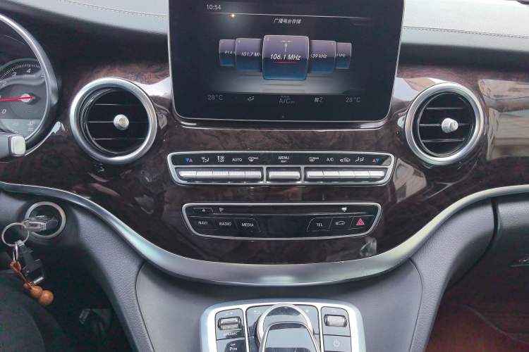 Used Mercedes-Benz V-Class 2017 V 260 L Prestige Extended Edition