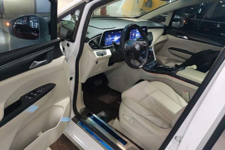 Used Buick GL8 2023 ES Lu Zun Comfort Model