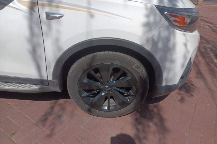 Used GAC Trumpchi GS3 2017 200T Automatic Luxury Edition Right Front Wheel Hub