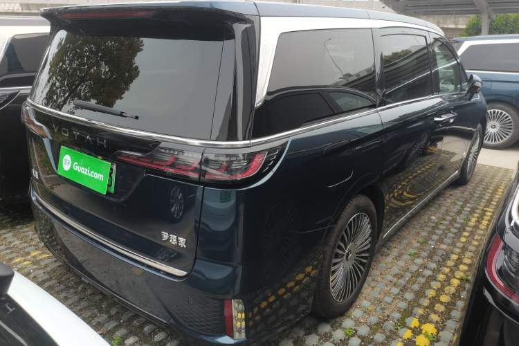 Used VOYAH Dream 2025 PHEV Four-Wheel-Drive Flagship Kunpeng Edition Rear Right 45 Deg