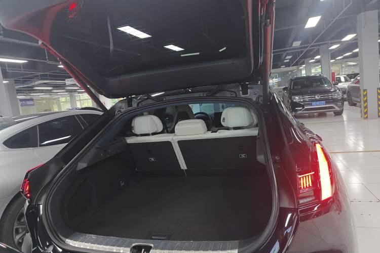 Used Zeekr 001 2023 WE Edition 100 kWh
