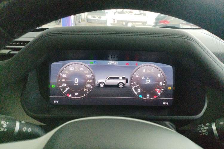 Used Land Rover Defender 
