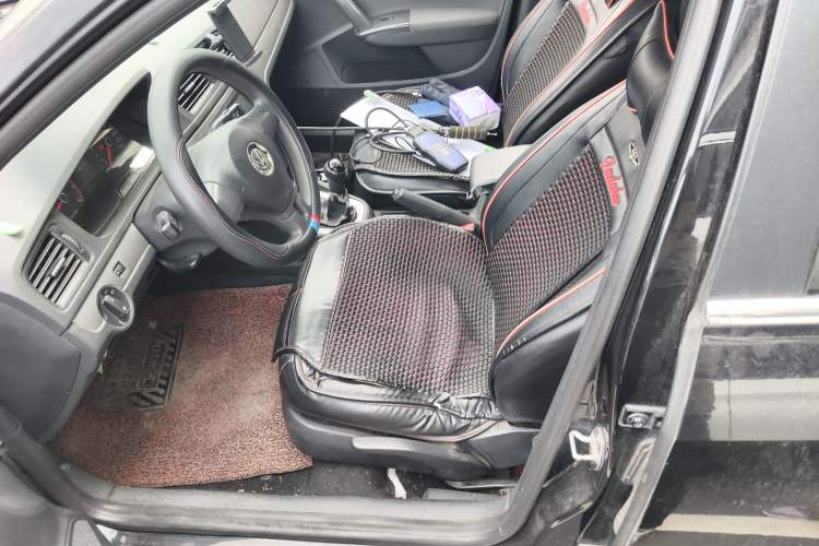 Used Volkswagen Lavida 2013 Revised Classic 1.6L Manual Fashion Edition