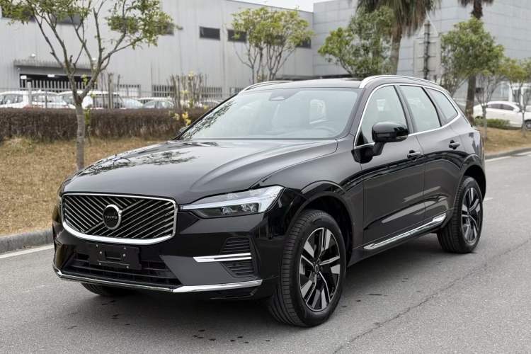 Used Volvo XC60 2026 B5 4x4 Smart Luxury Edition