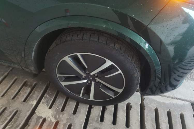 Used Li Auto L8 2024 Pro Model