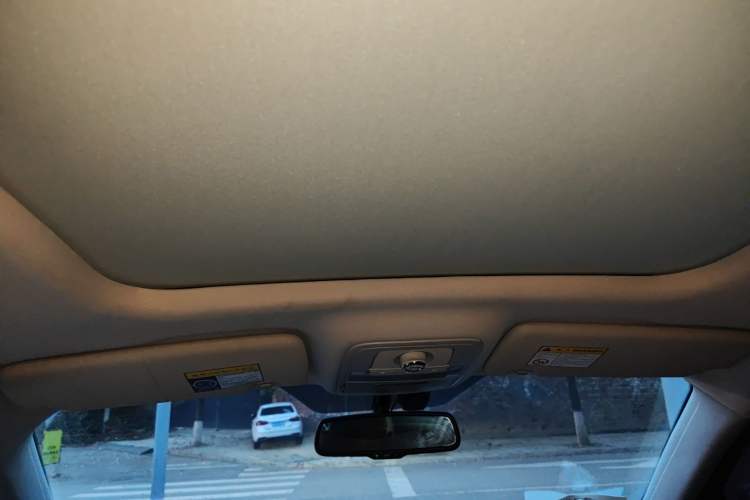 Used Roewe RX8 2018 30T Smart Connectivity Four-Wheel Drive Flagship Edition