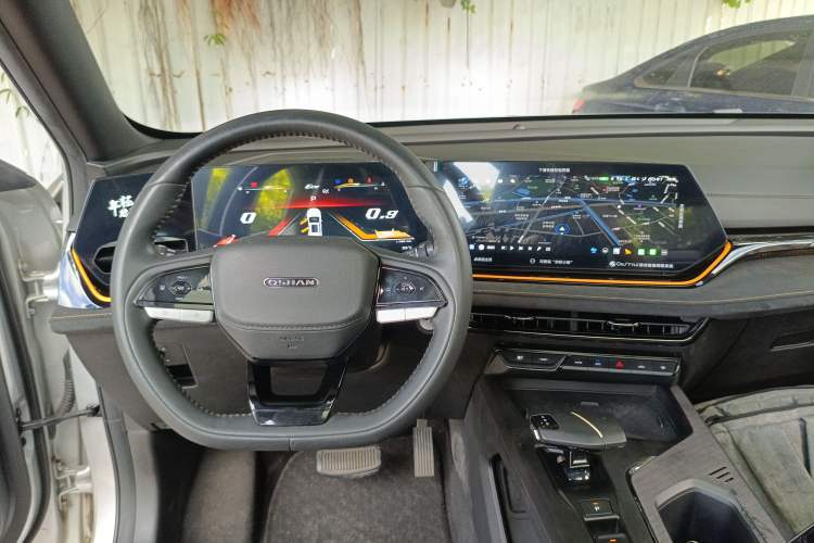 Used Oshan X5 PLUS 2023 1.5T DCT Smart & Fun AI Edition
