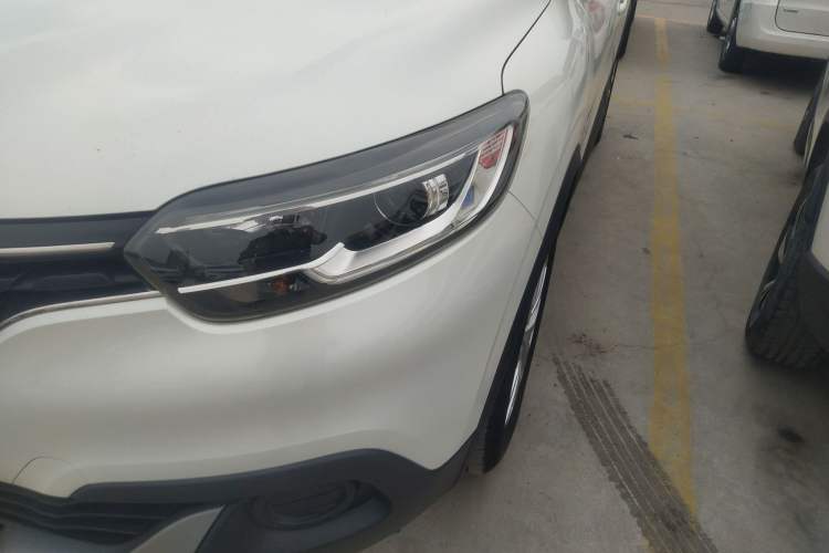 Used Renault Kadjar 2016 2.0L Two-Wheel Drive Comfort Edition Left Front Headlight
