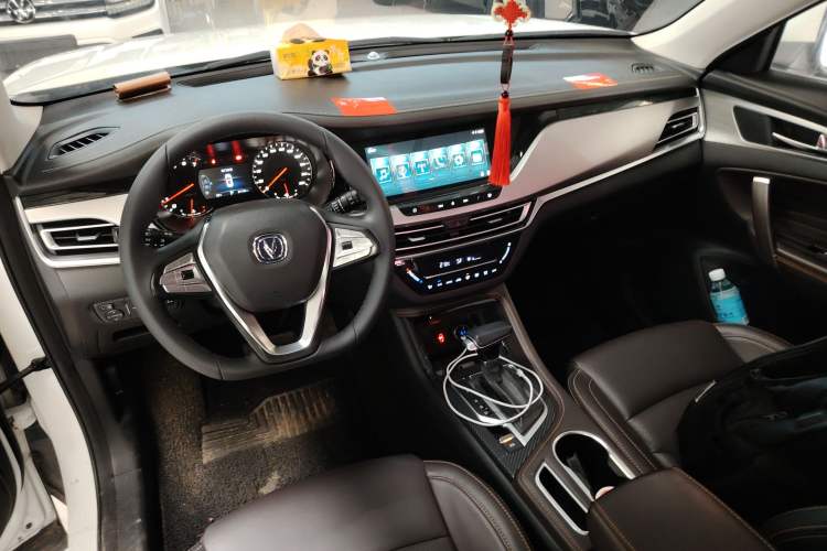 Used Changan CS35PLUS 2018 1.6L Automatic Changlian Edition China V Standard
