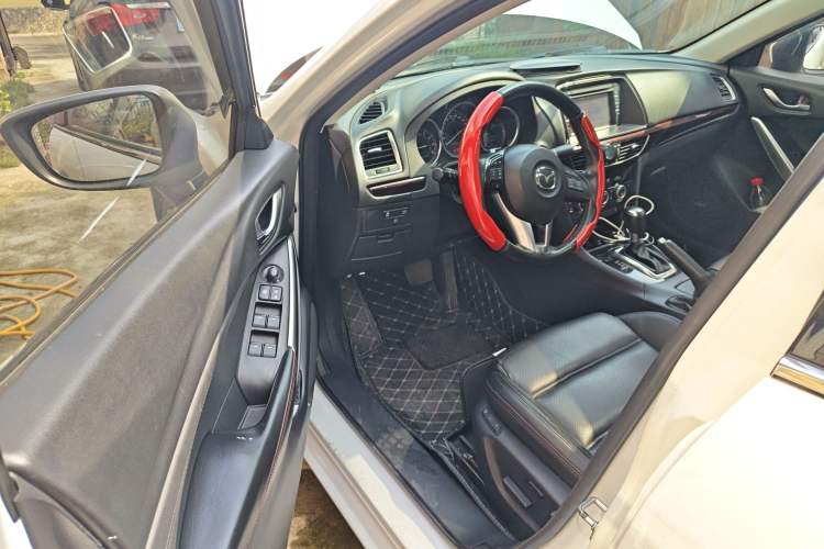 Used Mazda Atenza 2014 2.5L Blue Sky Prestige Edition Driver Seat