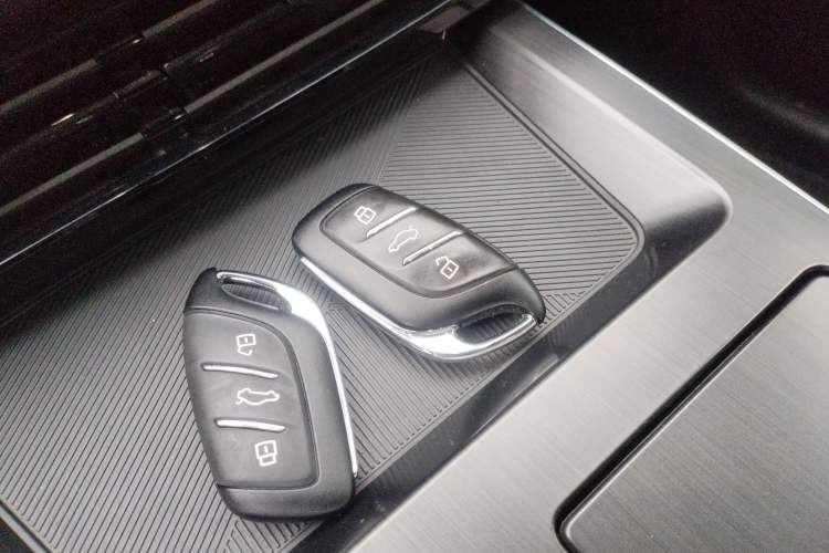 Used Roewe RX5 MAX 2022 2.0T Automatic Zhiwei Zunrong Edition Vehicle Key