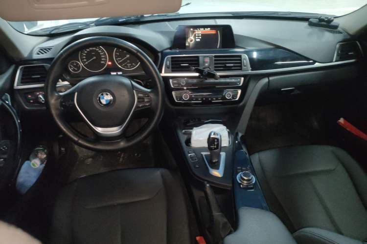 Used BMW 3 Series 2016 320Li Fashion Model