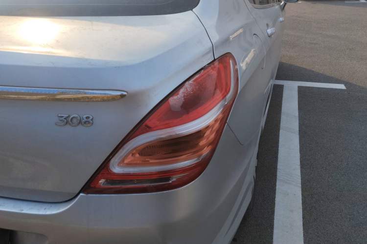 Used Peugeot 308 2014 Enjoy Edition Classic 1.6L Manual YouShang Model