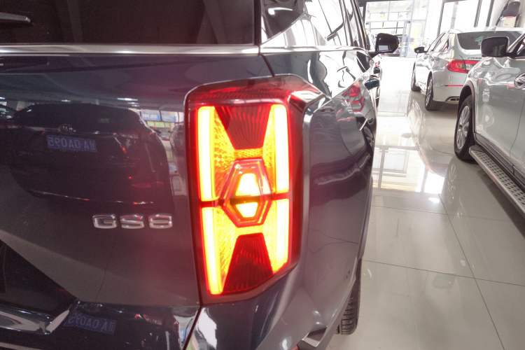 Used GAC Trumpchi GS8 2022 Flagship Series 2.0 TGDI Two-Wheel-Drive Prestige Edition (7 Seats)
