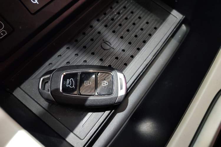 Used Hyundai ix35 2023 Musso 2.0L Flagship Edition TOP