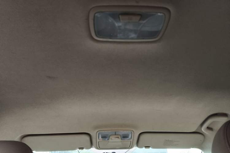 Used Hyundai ix35 2010 2.0L Manual Two-Wheel Drive New Edition GL
