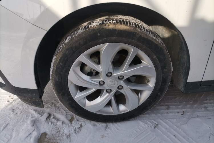 Used Buick Velite 6 2023 430km Range Commuter Version