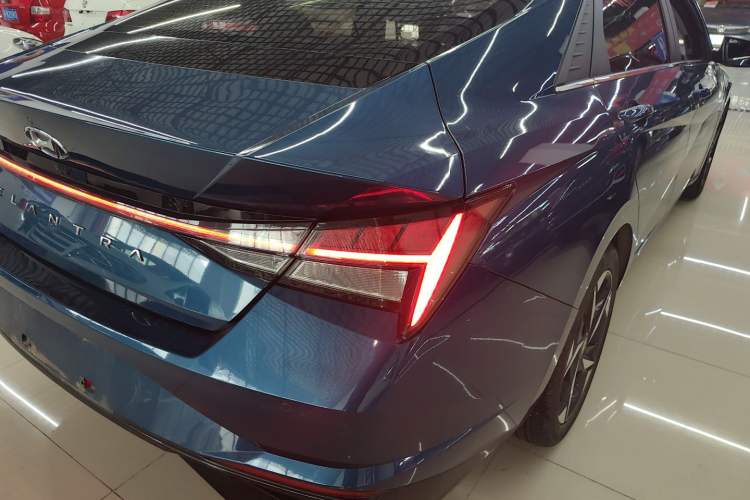 Used Hyundai Elantra 2022 1.5L CVT LUX Prestige Edition Right Rear Taillight
