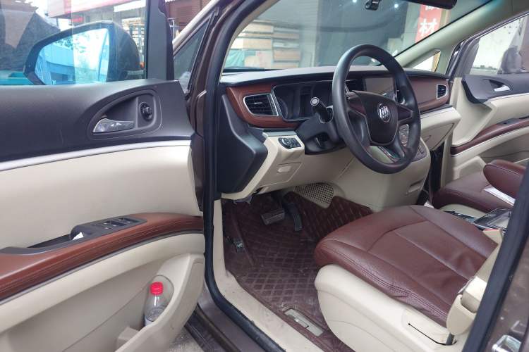 Used Buick GL8 2014 2.4L CT Luxury Business Comfort Edition
