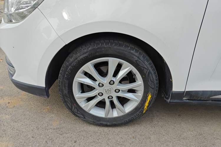 Used Baojun 730 2016 1.5L Manual Comfort Version 7 Seats China V Emission Standard