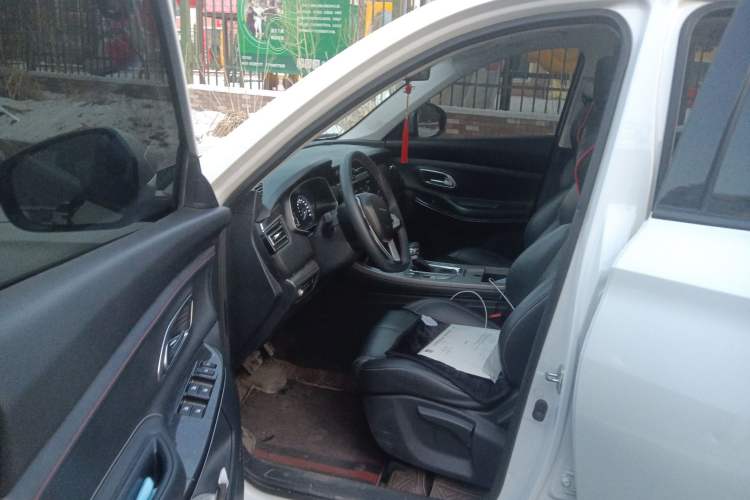 Used CHANGAN OSHAN X7 2020 1.5T Automatic Luxury Version