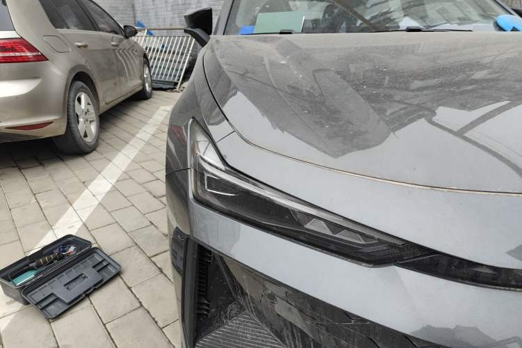 Used CHANGAN UNI-V iDD 2024 Blue Whale Smart Electric iDD 136km ZhiKu Model