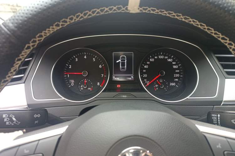 Used Volkswagen Magotan 2020 280TSI DSG Comfort Edition Instrument Cluster