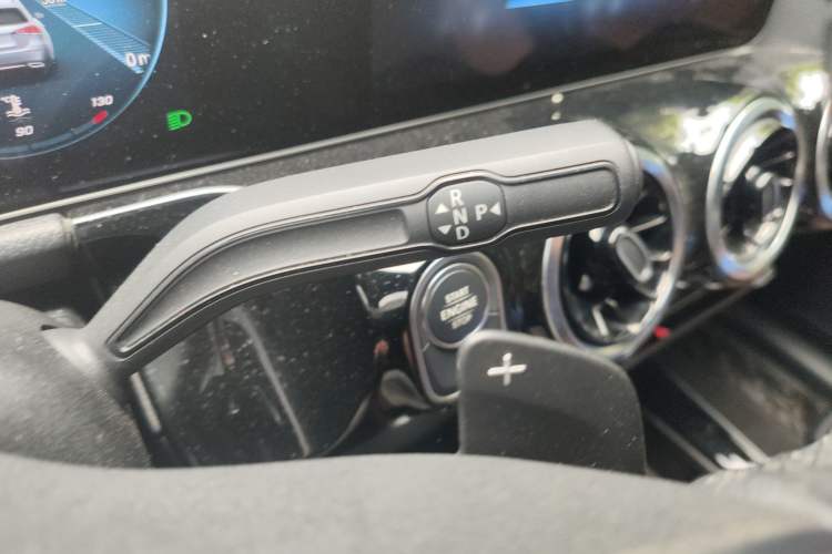 Used Mercedes-Benz B-Class 2020 B 180 Gear Lever