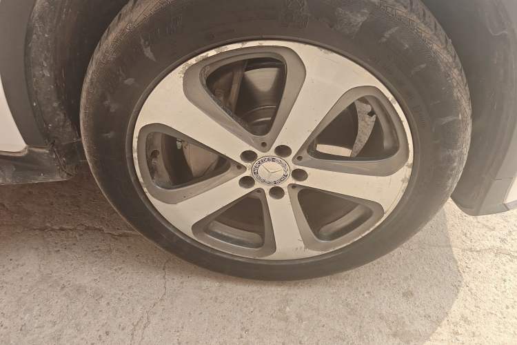 Used Mercedes-Benz GLC 2017 GLC 260 4MATIC Luxury Model
