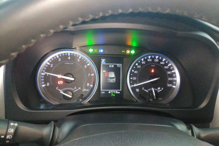 Used Toyota Highlander 2018 2.0T Four-Wheel Drive Prestige Version 7 Seats China V Emission Standard