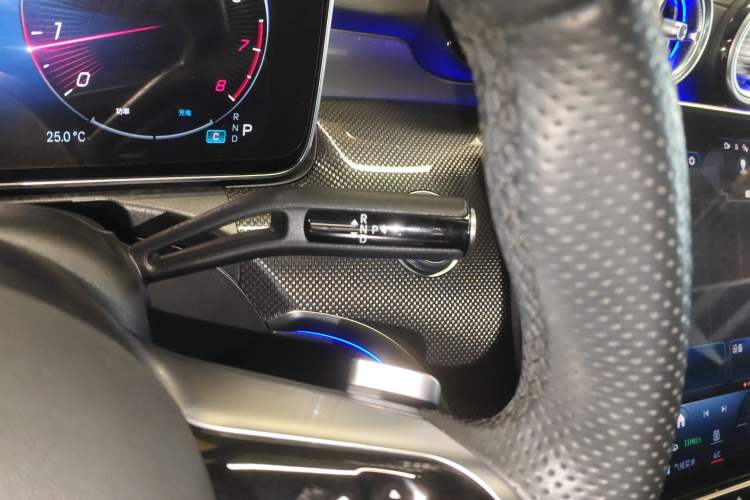 Used Mercedes-Benz C-Class 2023 C 260 L Bright Night Sports Edition Gear Lever