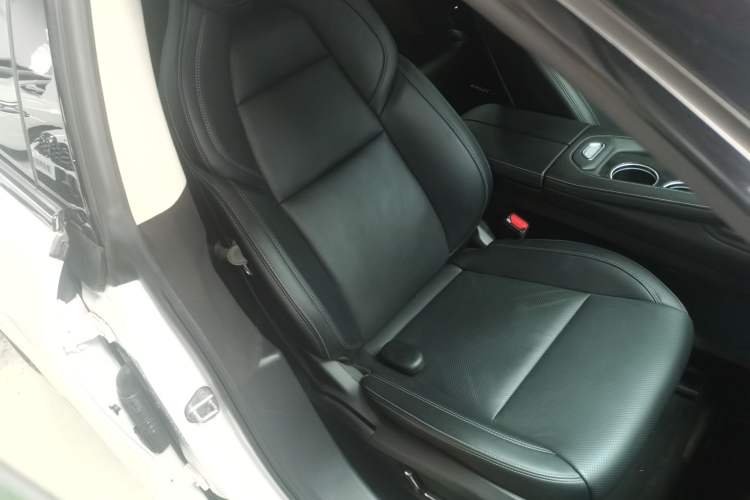 Used Zeekr 001 2022 Ultra-Long Range Single-Motor WE Version Right Front Seat